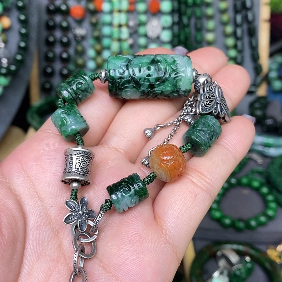 未镶嵌手链翡翠漂亮美眉