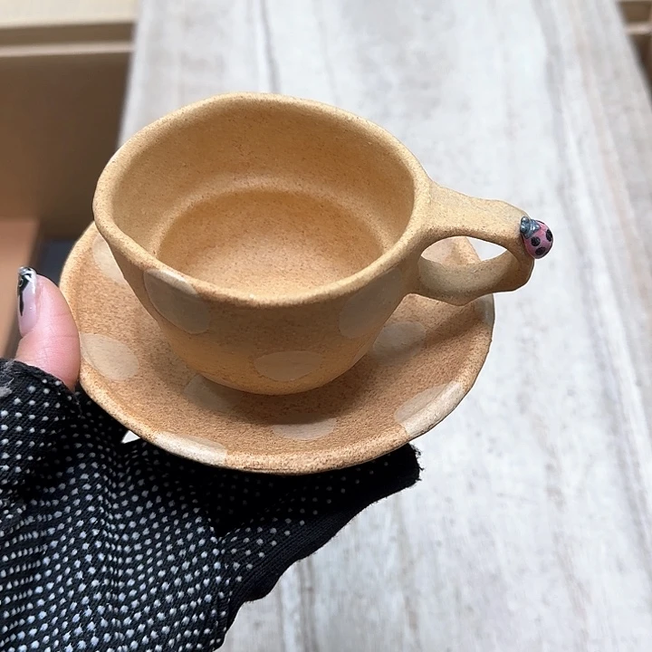 瓷片噗哈哈哈哈哈哈哈哈哈我笑得