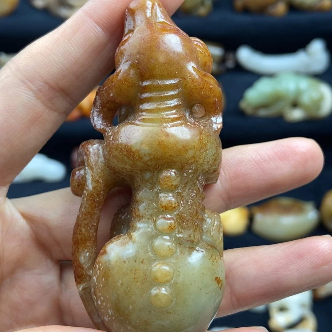 和田玉（糖玉）未镶嵌颈饰