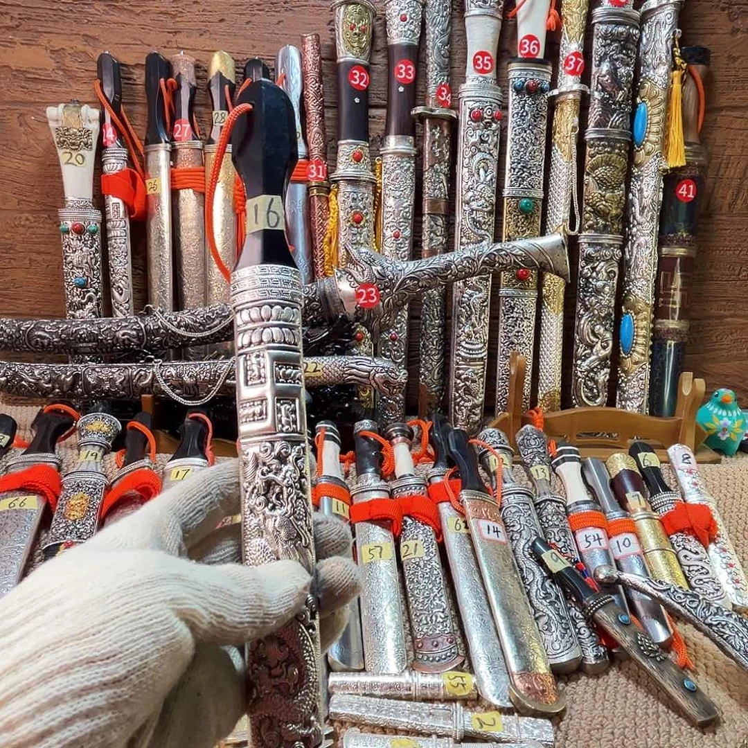 琉璃手工艺品大哥拍