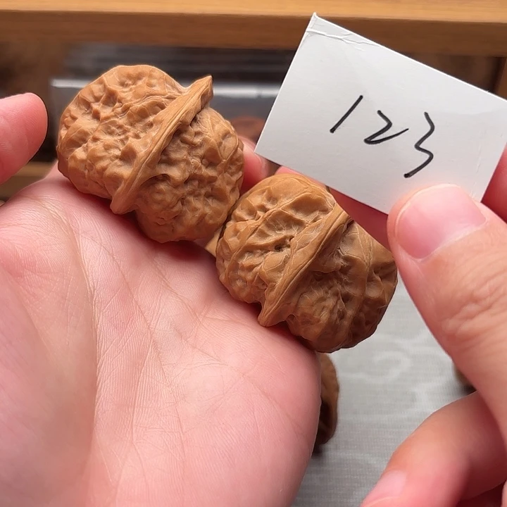 吊坠文玩核桃38三角蛙