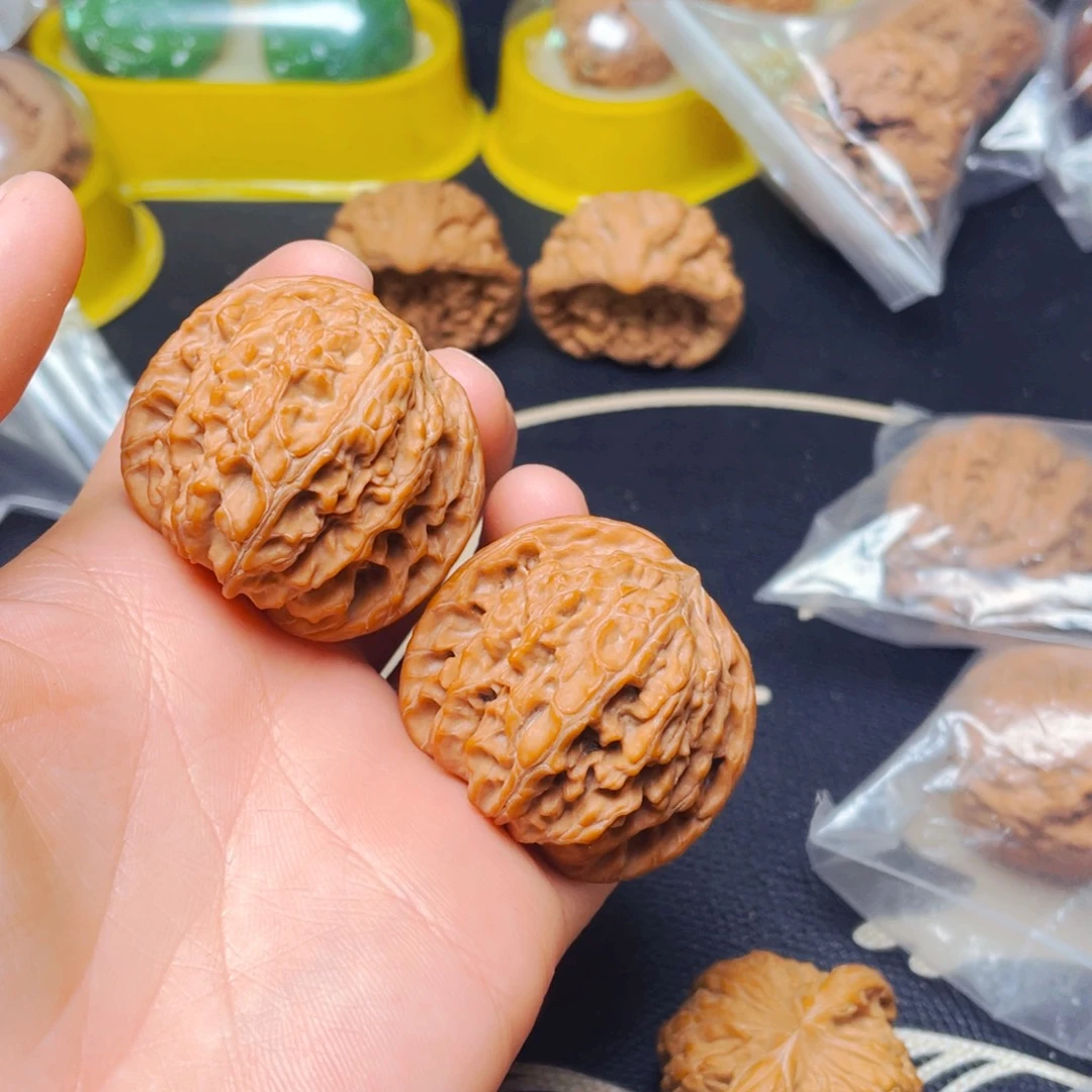 吊坠文玩核桃1****男mo p shi zi t