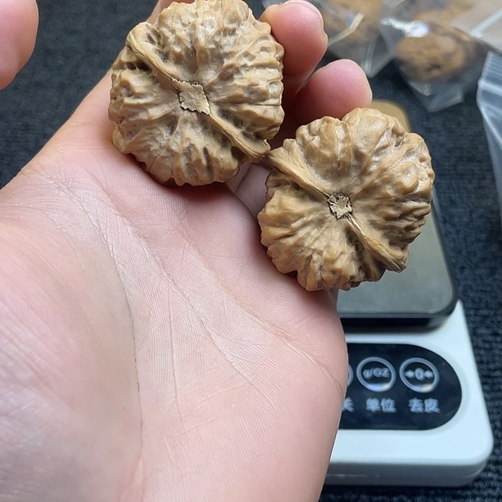 问***寒文玩核桃吊坠蛤蟆