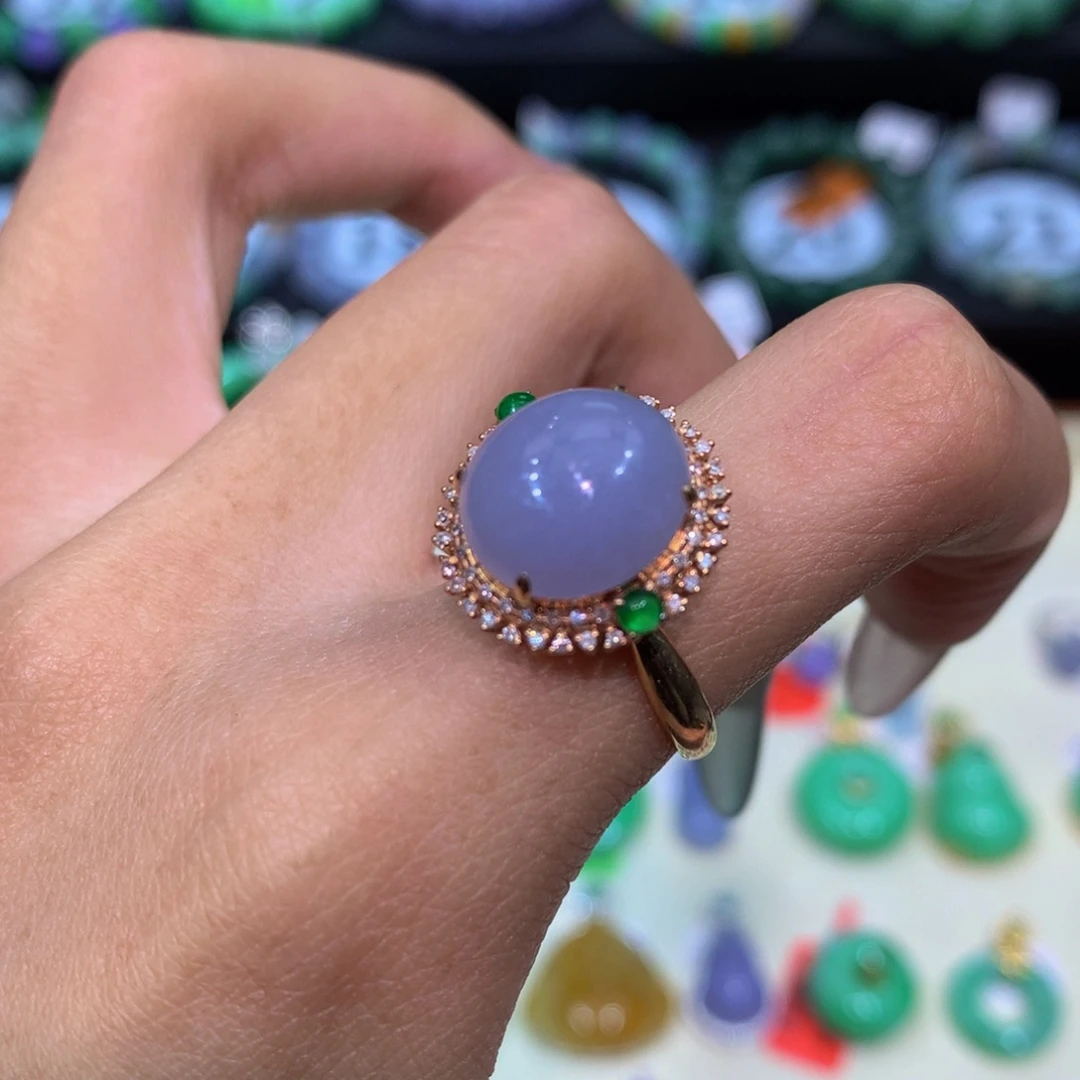 翡翠18K金镶嵌颈饰翡翠