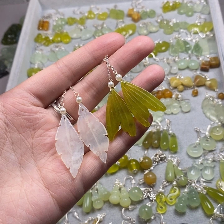 那***姐岫玉未镶嵌挂件耳饰耳环项链