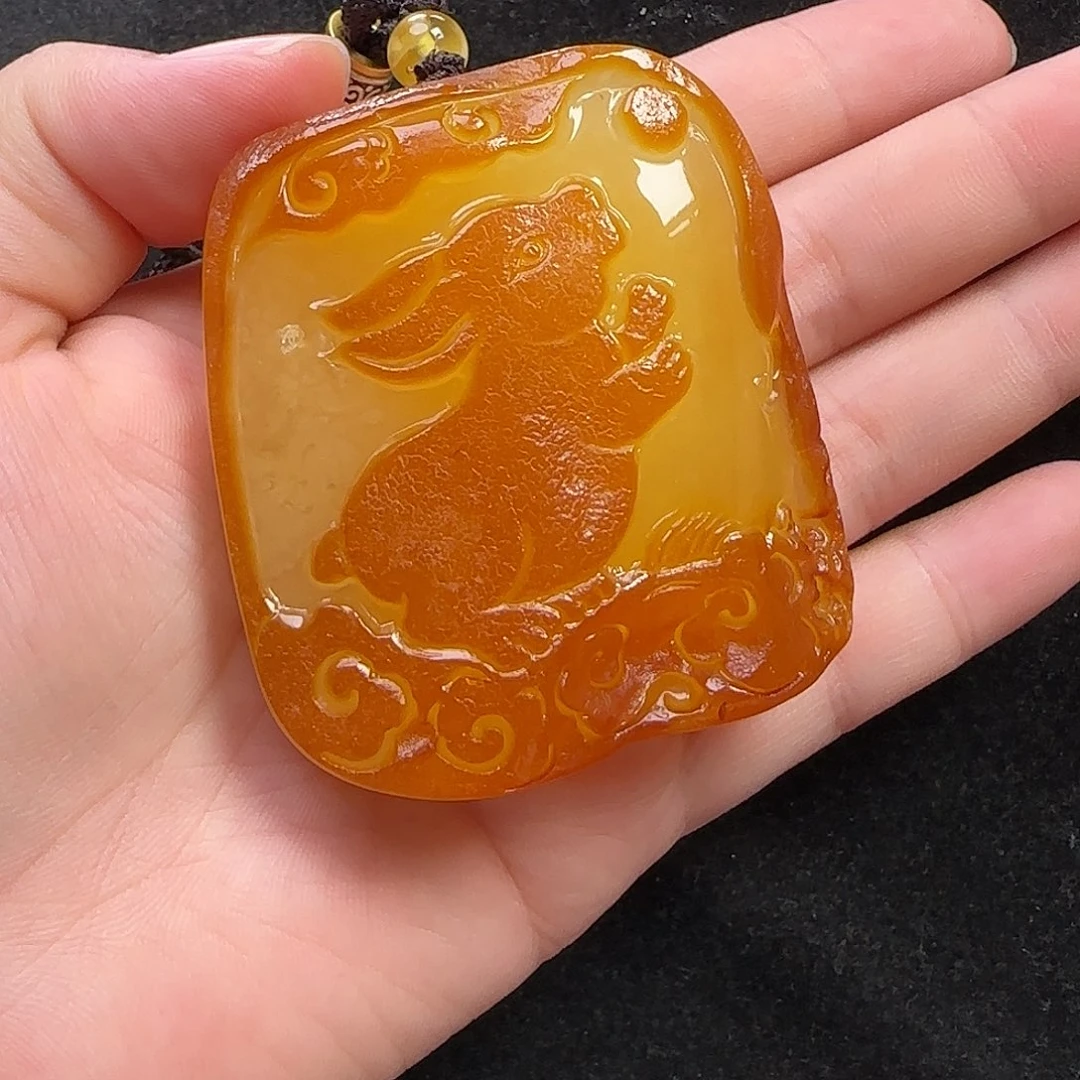 蜜蜡未镶嵌珠宝奇石