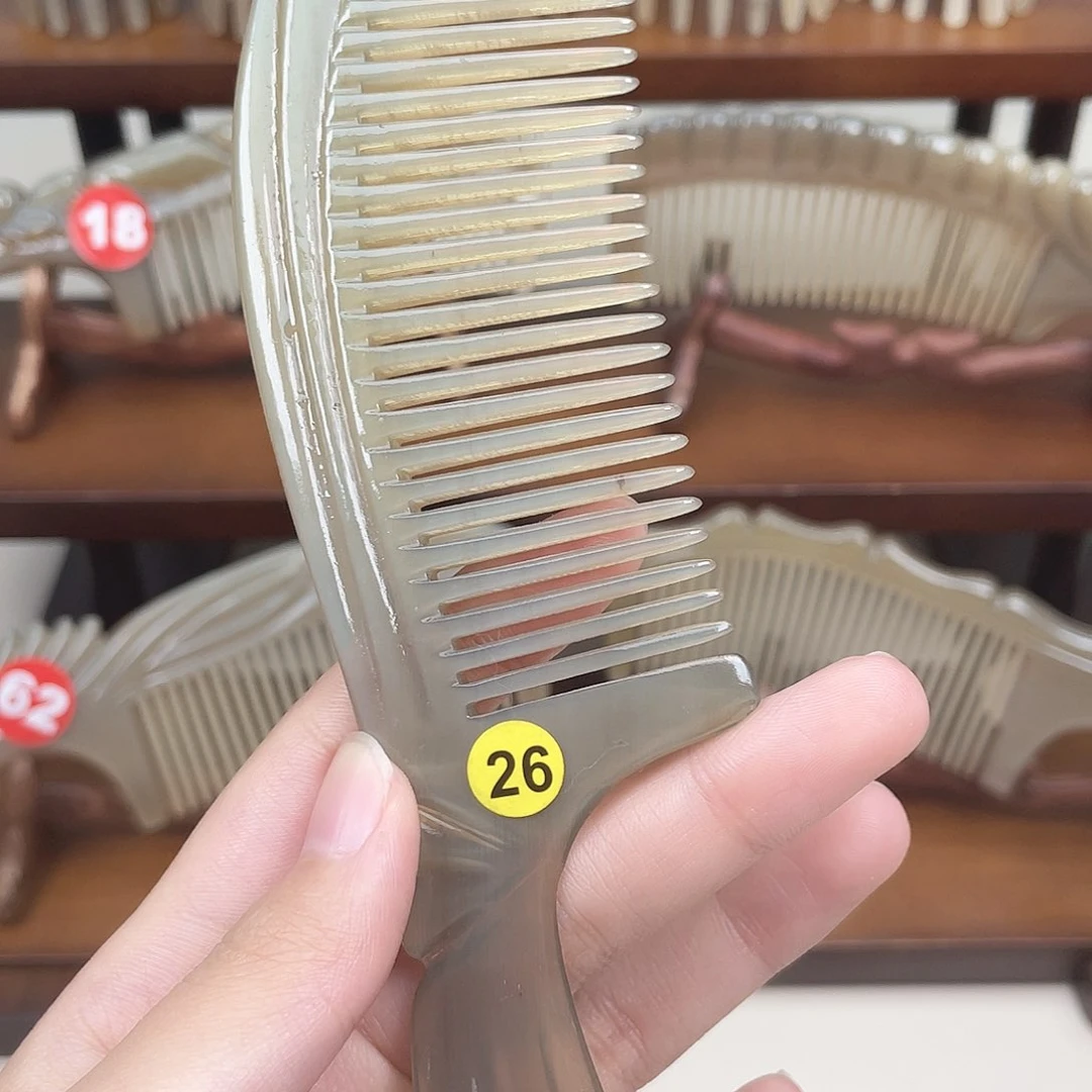 纯手工制作的牛角梳26