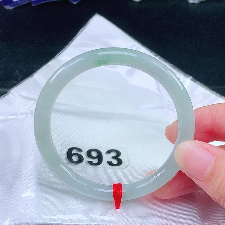 未镶嵌手镯翡翠翡翠手镯