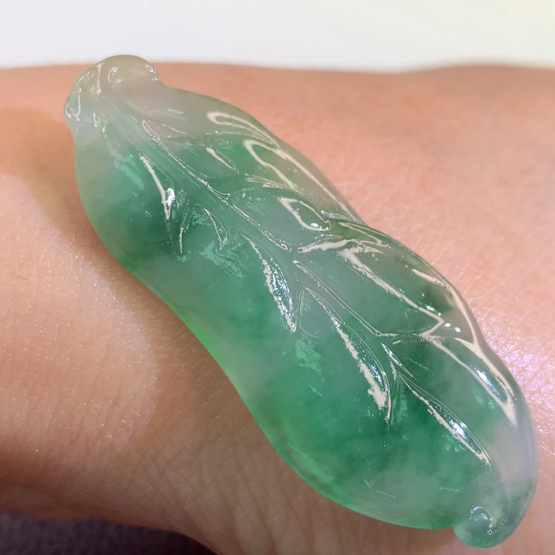 未镶嵌定制翡翠翡翠