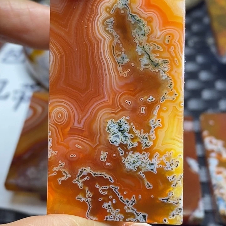 玛瑙/玉髓颈饰足银镀金镶嵌翟****心