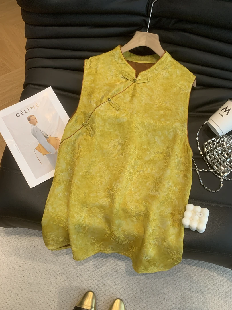 2025夏季新款新中式国风复古别致设计感浅棕色提花立领无袖衬衫女