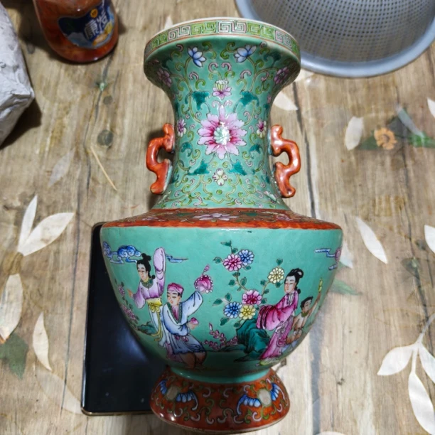 粉彩人物故事花瓶，全品相
