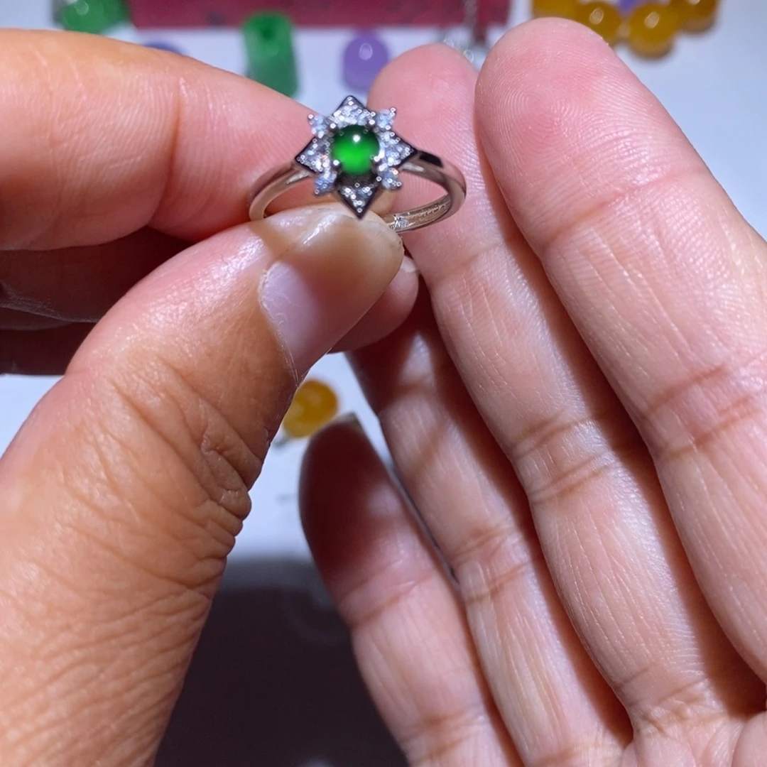 颈饰未镶嵌翡翠1