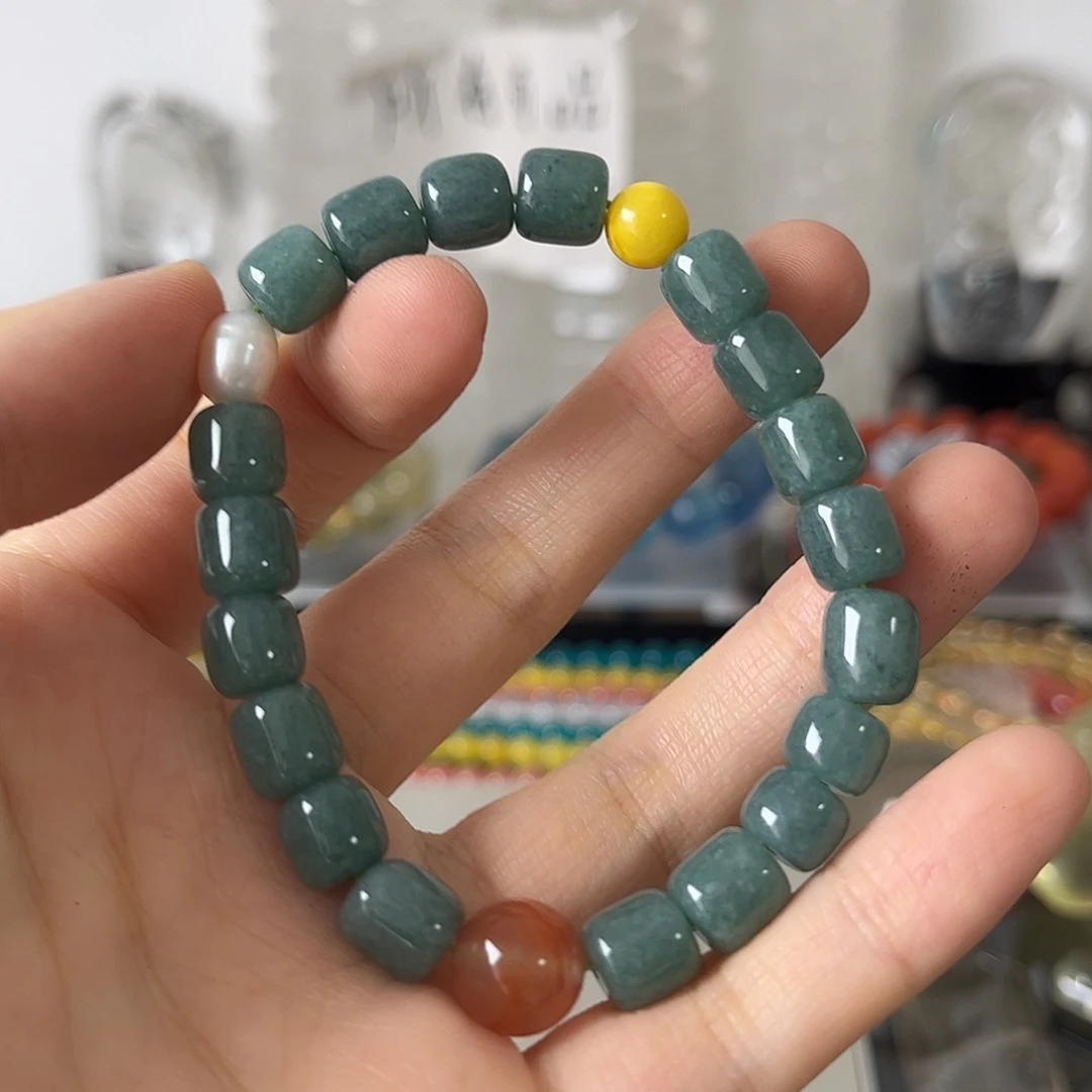 未镶嵌手链翡翠矿坑