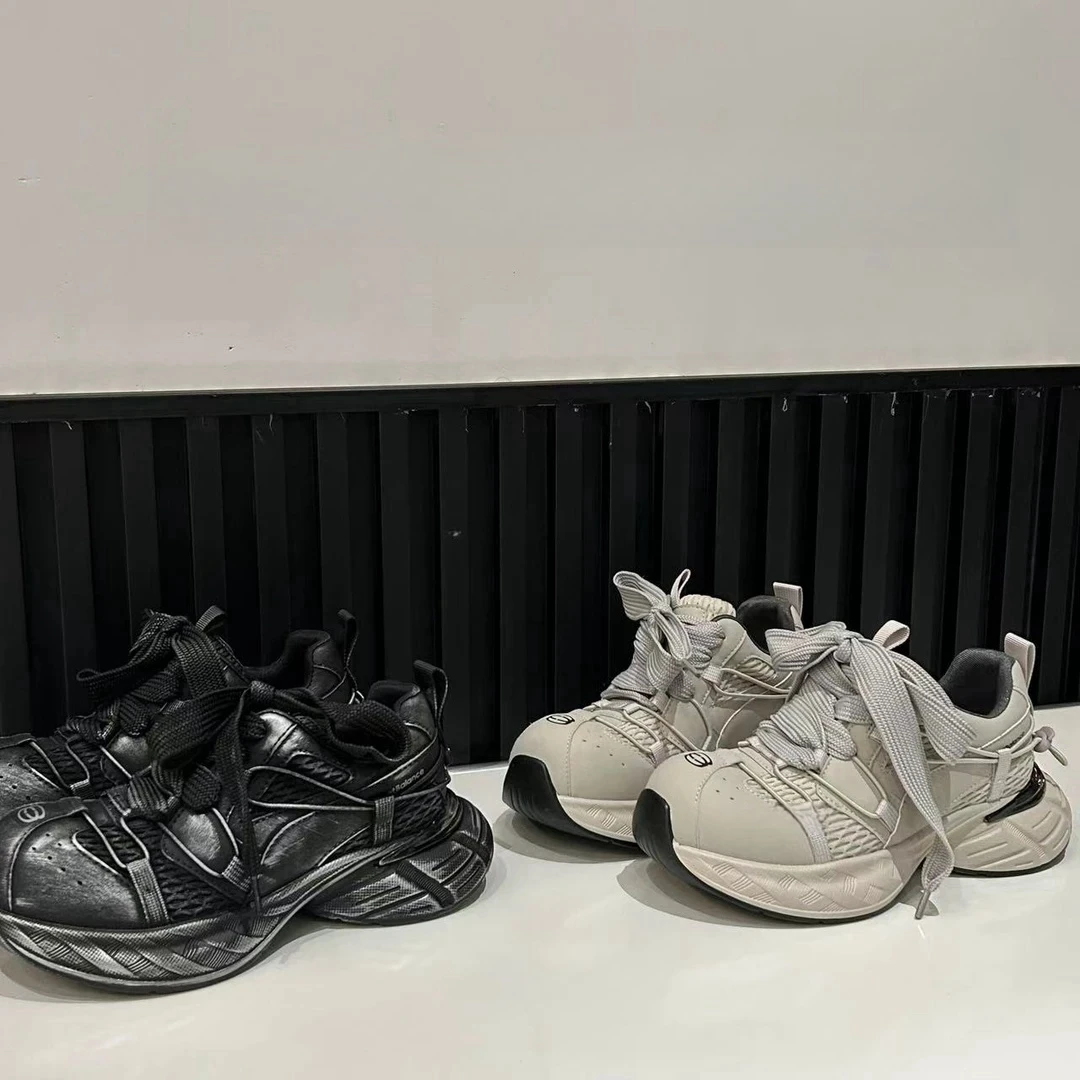 万花筒｜鎏金黑擦色厚底老爹鞋2025春季新款优雅户外风休闲运动鞋