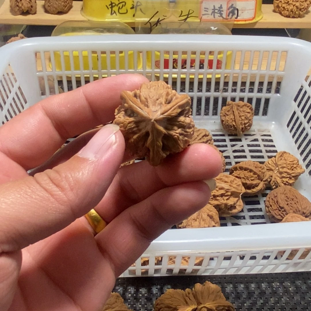 醉***尘文玩核桃吊坠核桃异形