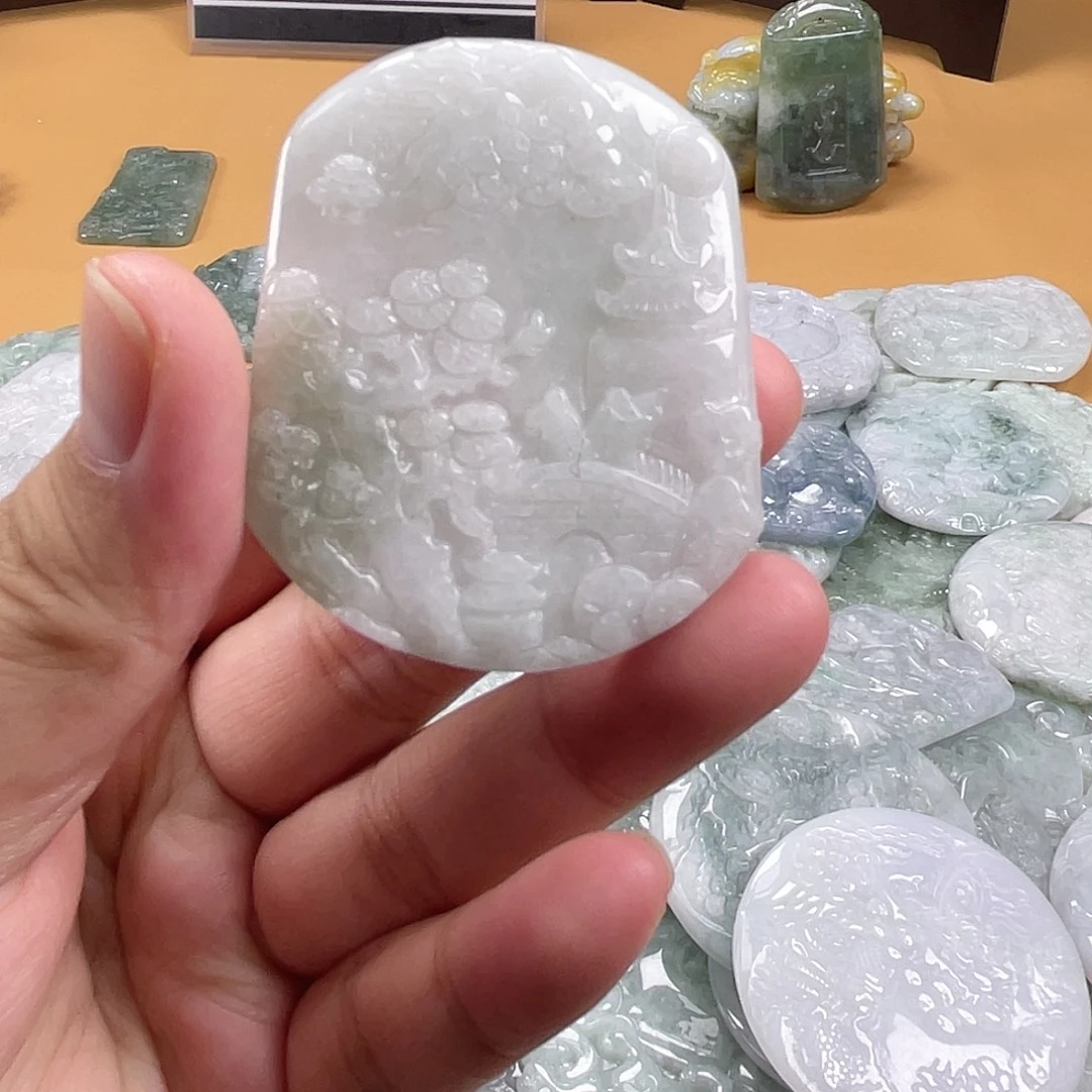 翡翠未镶嵌颈饰翡翠