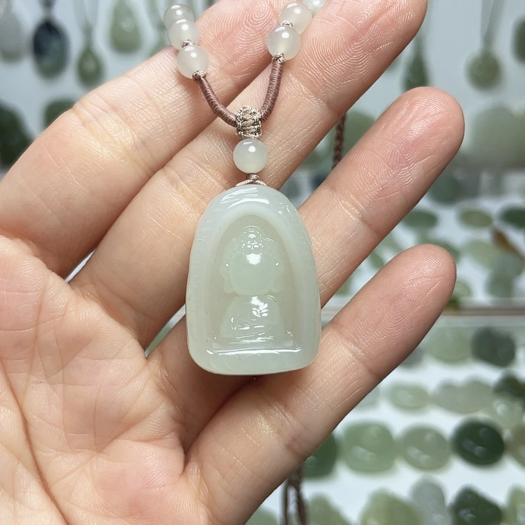 颈饰未镶嵌和田玉