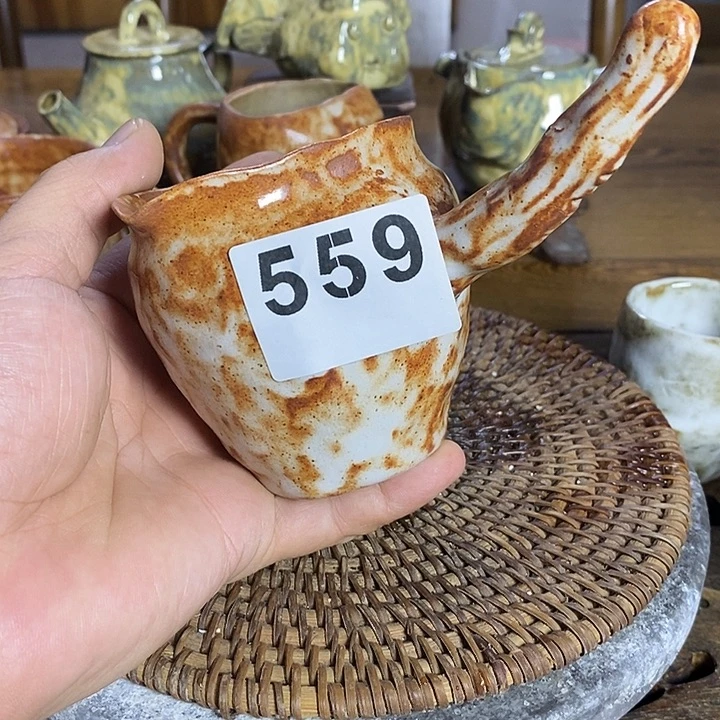 越***哥559手捏公杯福利包邮