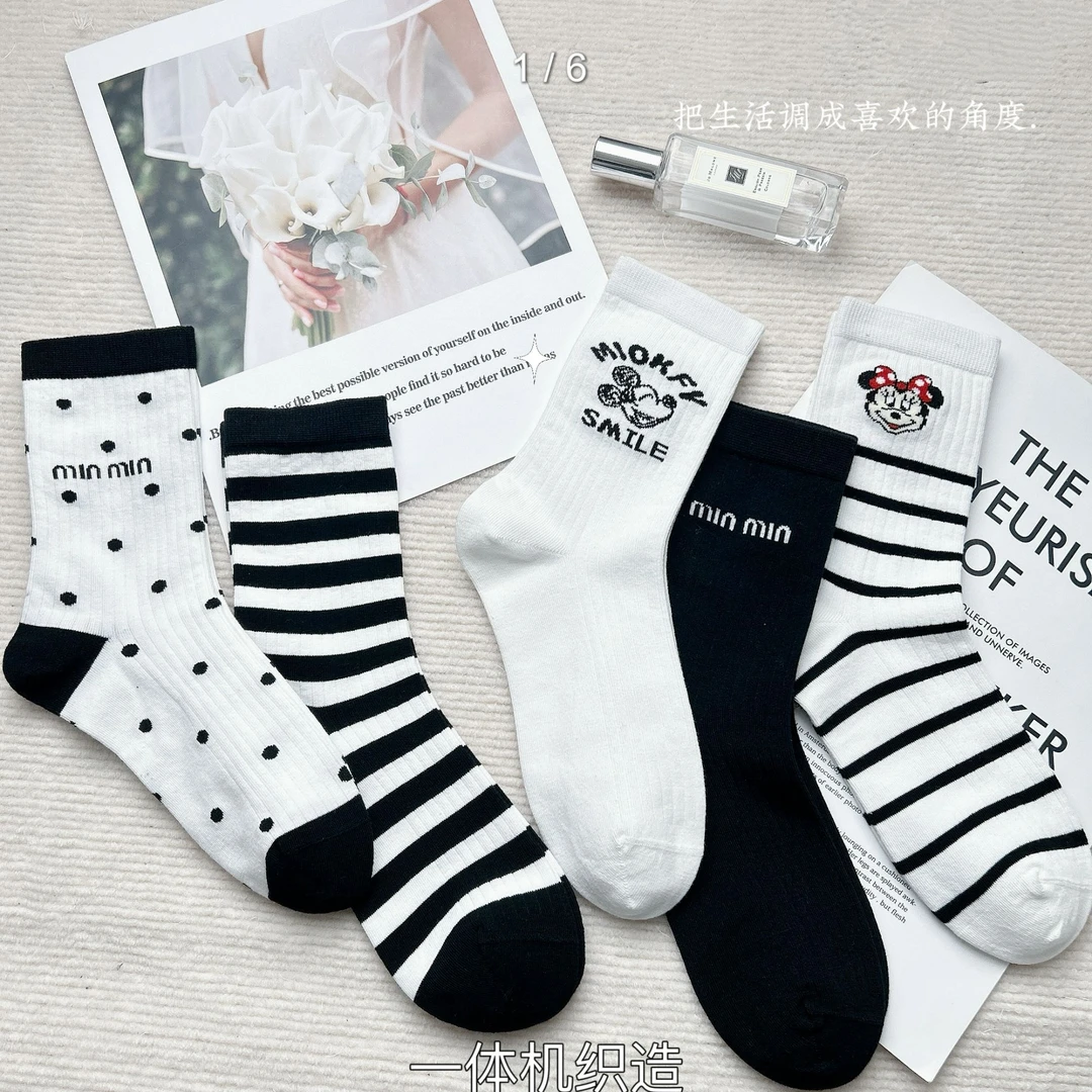 袜子女士春夏中筒薄款条纹黑白米奇ins韩版网红学生运动潮袜长筒