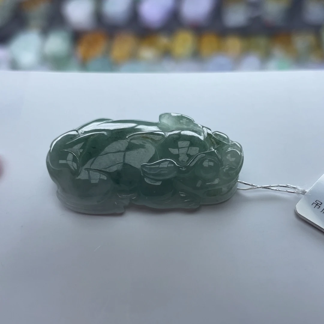 翡翠颈饰未镶嵌貔貅