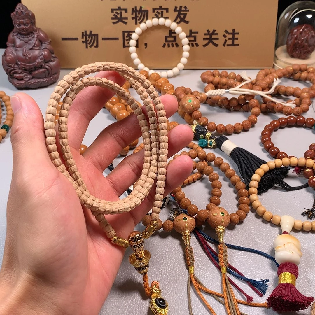 柏香籽/百香籽吊坠。。。。。。。。。。