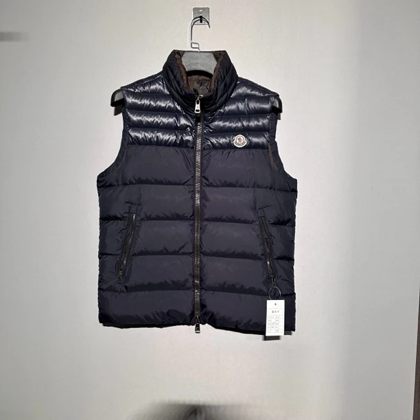 99新 MONCLER Contrin黑色羽绒马甲立领3码价9700