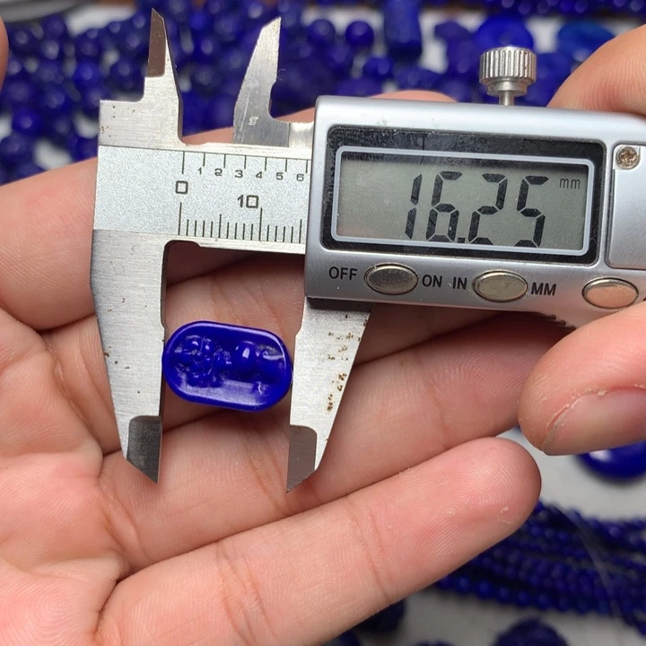 青金石未镶嵌手牌