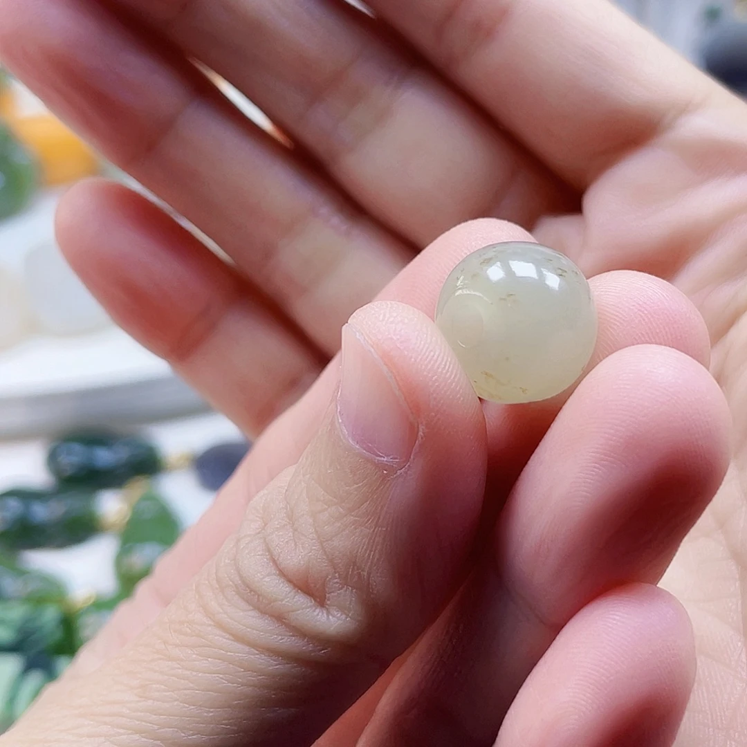 摇***亿和田玉未镶嵌吊坠(不含链)