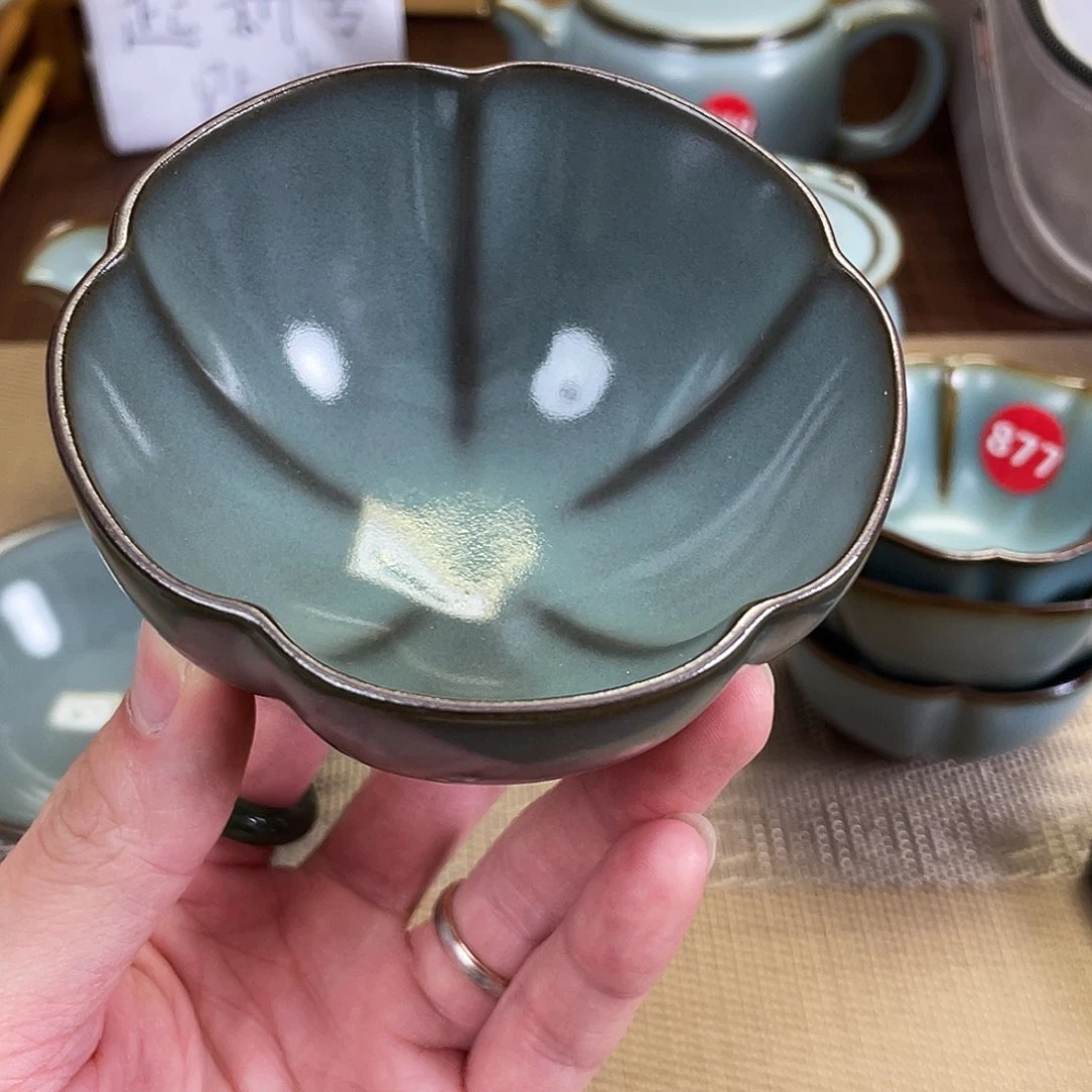 瓷片。。。。。。。。。。。。。。。。