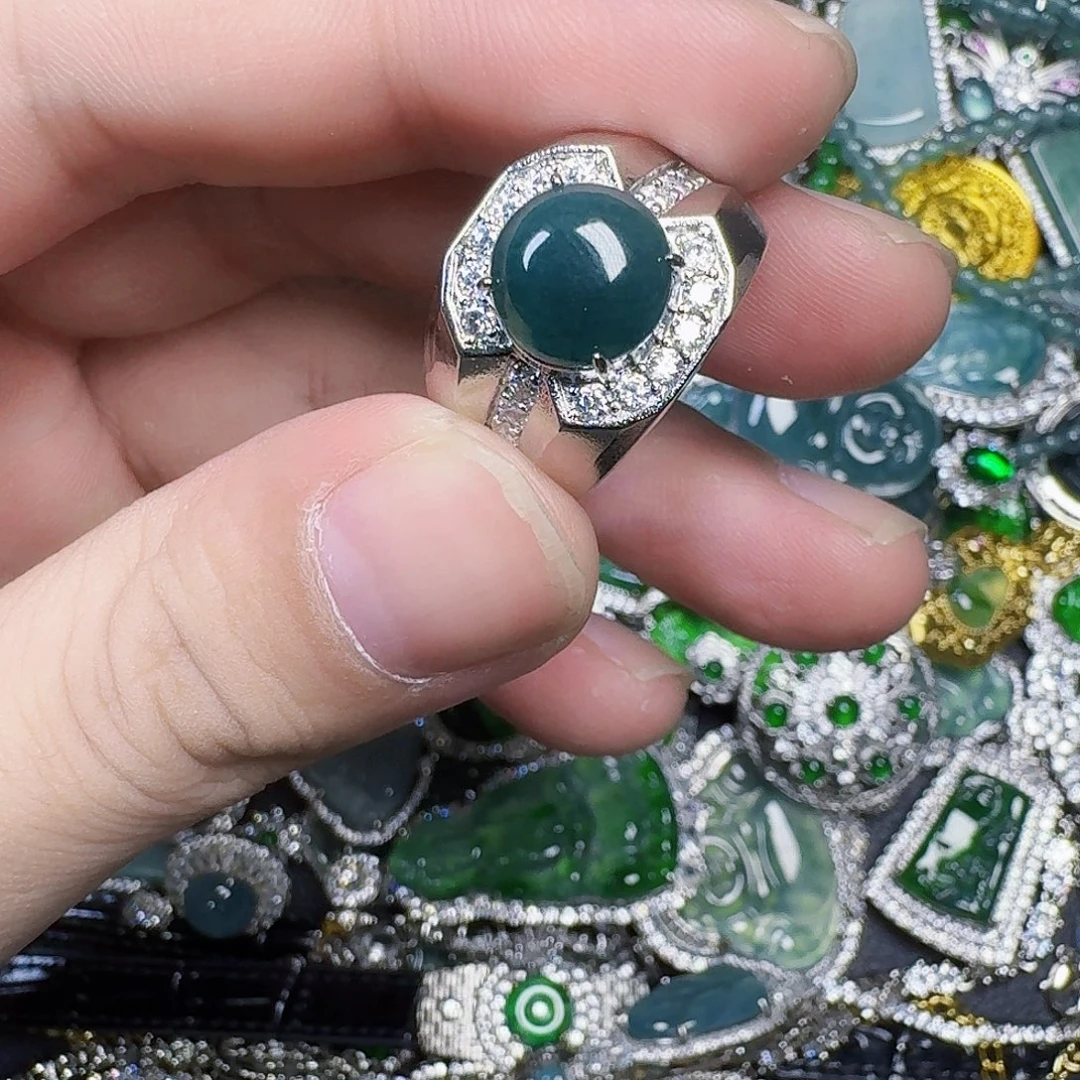 翡翠未镶嵌颈饰天然A货翡翠放漏