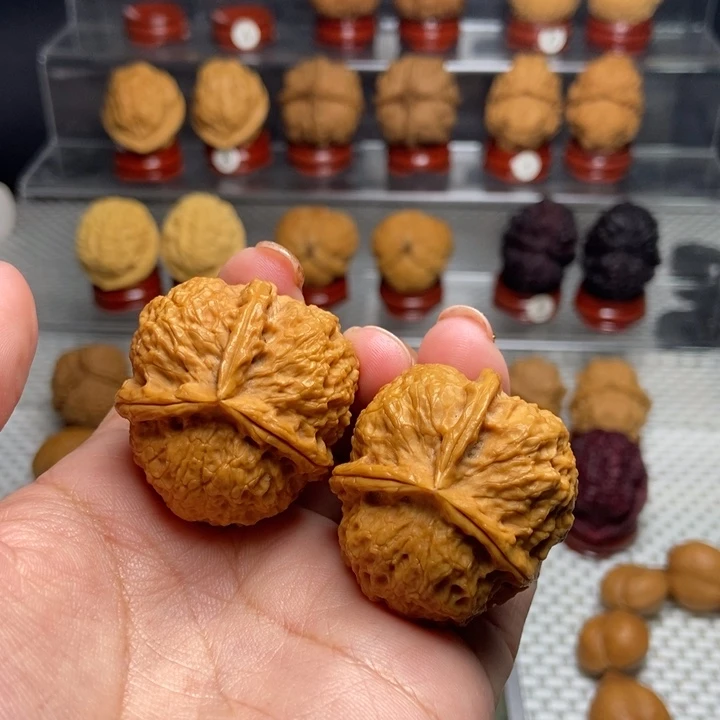 文玩核桃把件七星三棱49