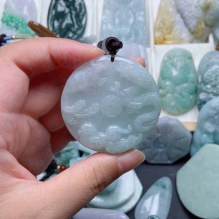 翡翠未镶嵌颈饰翡翠