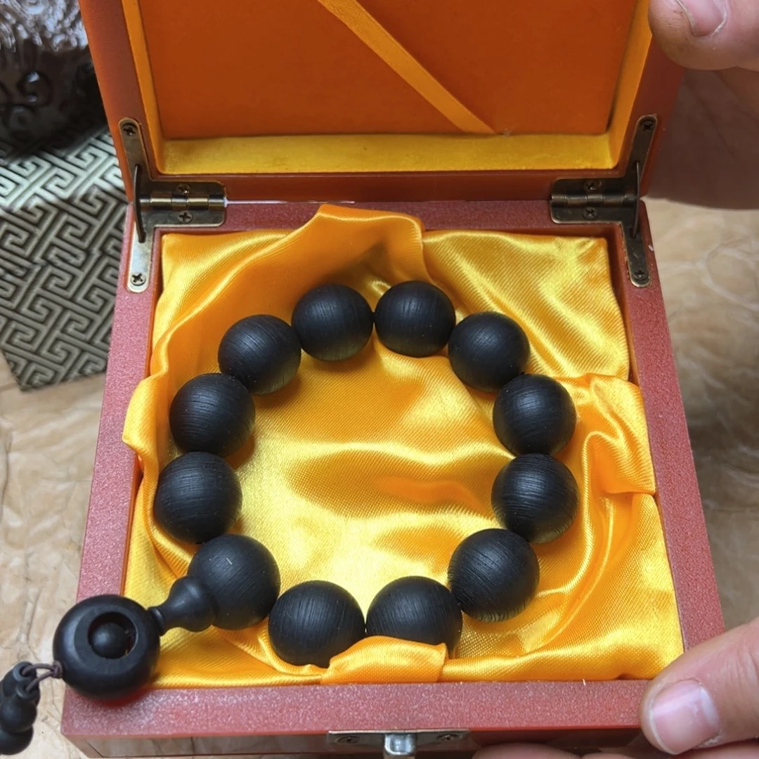 大叶紫檀（黑酸枝木类）