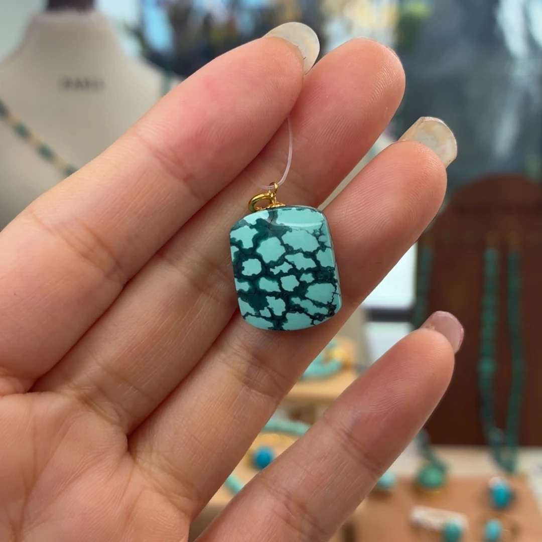 绿松石18K金镶嵌颈饰