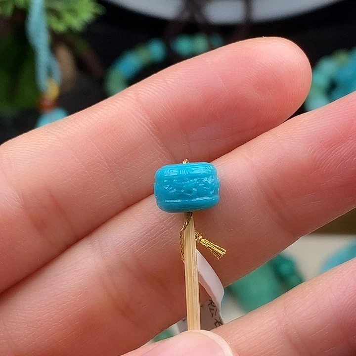 绿松石未镶嵌珠宝奇石8.4*6.2