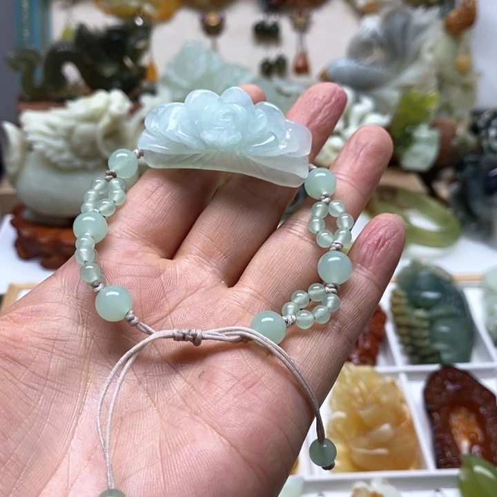 未镶嵌蛇纹石玉手链