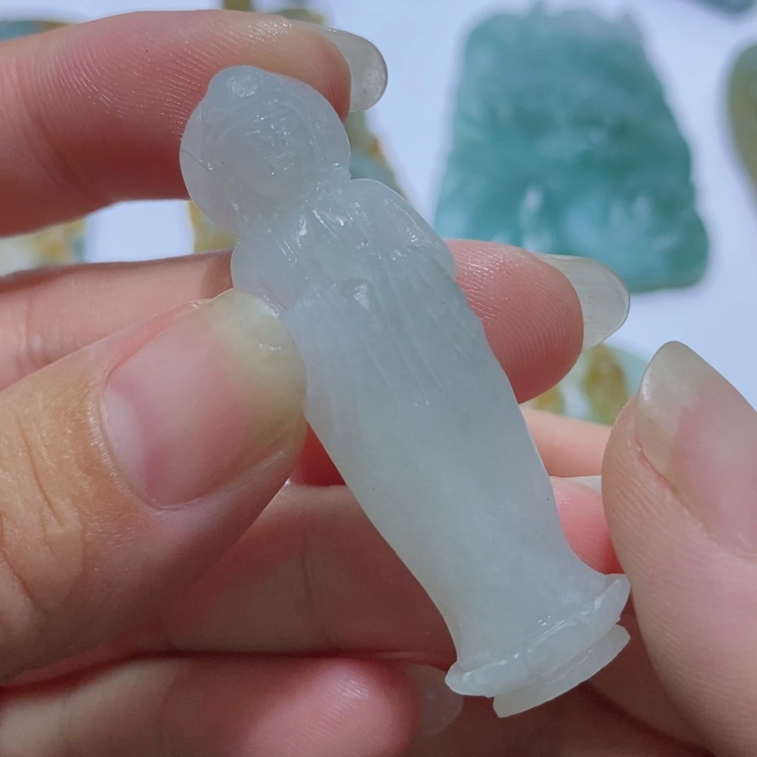 定制翡翠未镶嵌观音