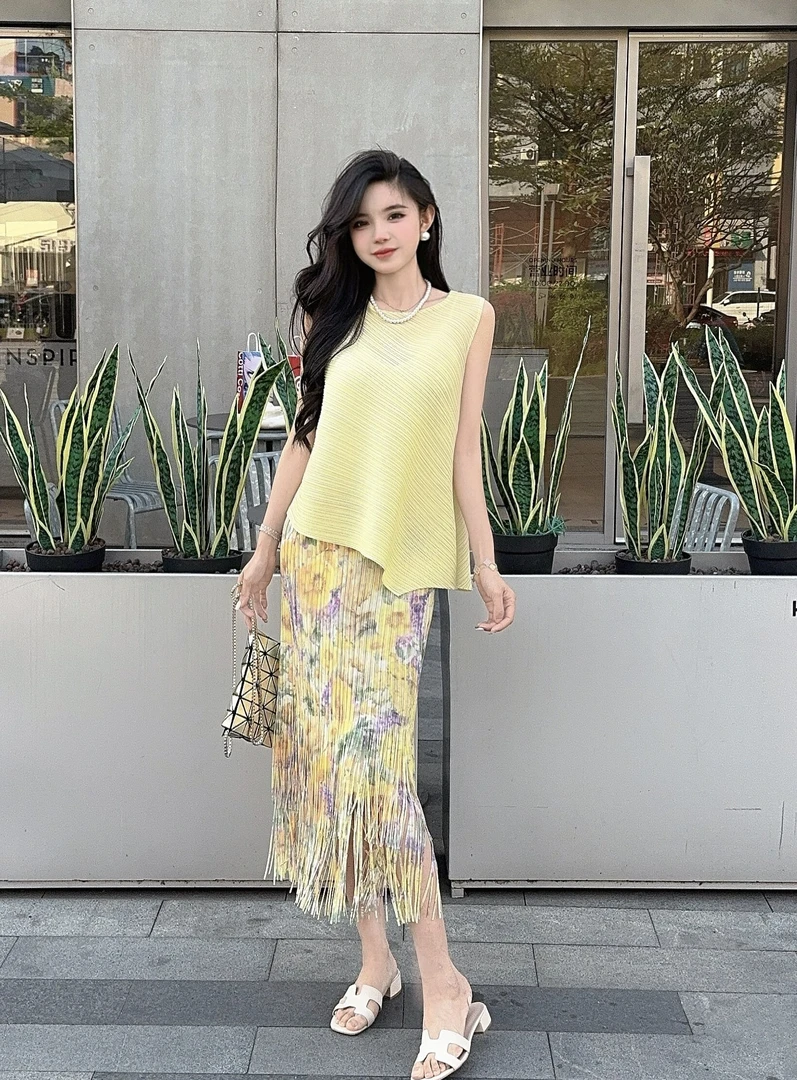 【褶二喜】显白优雅慵懒无袖上衣油画设计感褶皱流苏半身裙女