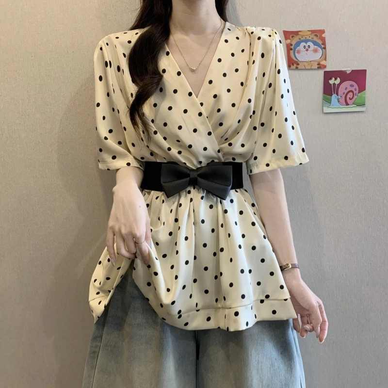 大码女装法式高级感波点V领气质收腰衬衫女胖mm显瘦遮肚子上衣夏