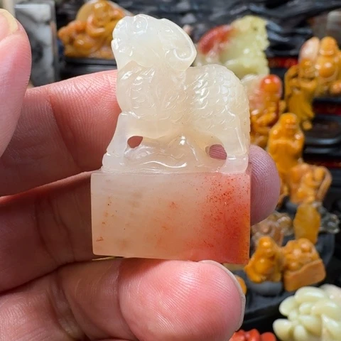 寿山石高山水洞石