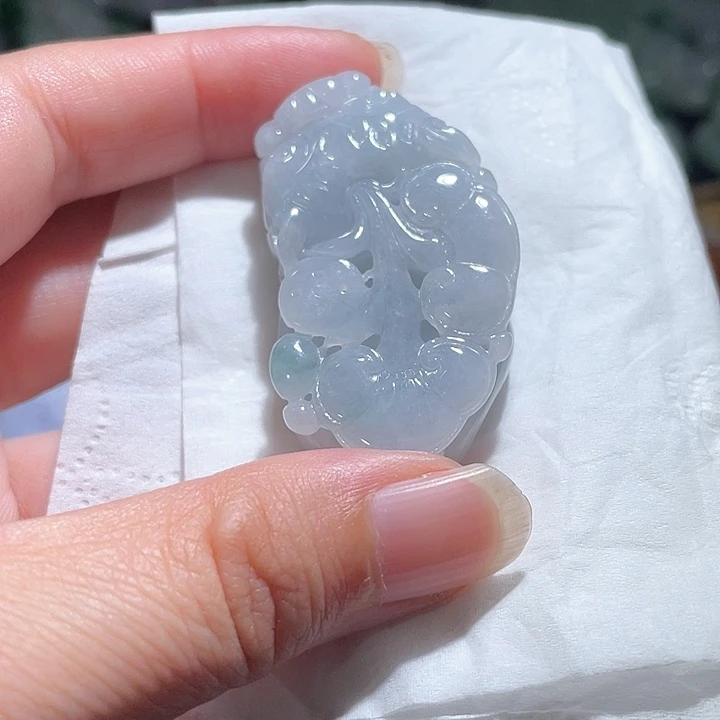 颈饰未镶嵌翡翠天