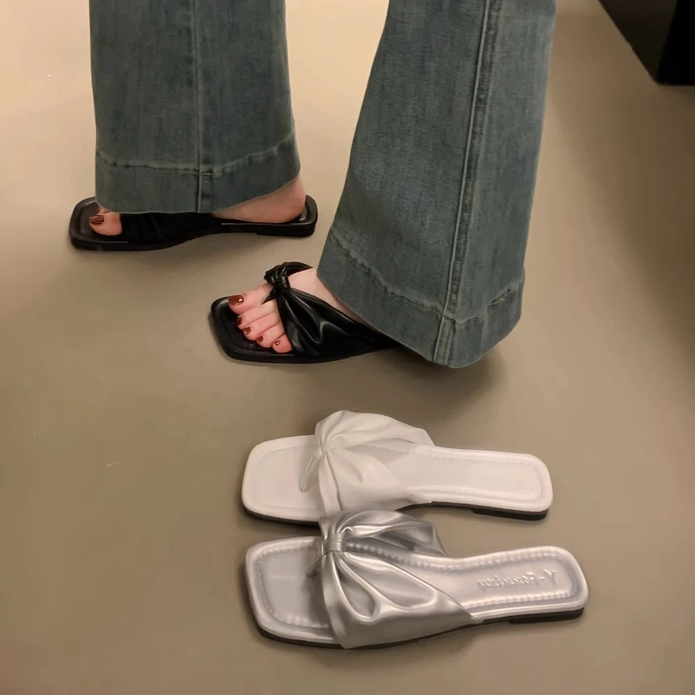 休闲风胶粘鞋复古蝴蝶结百搭夹趾人字拖方头沙滩小众鞋子平底夏季
