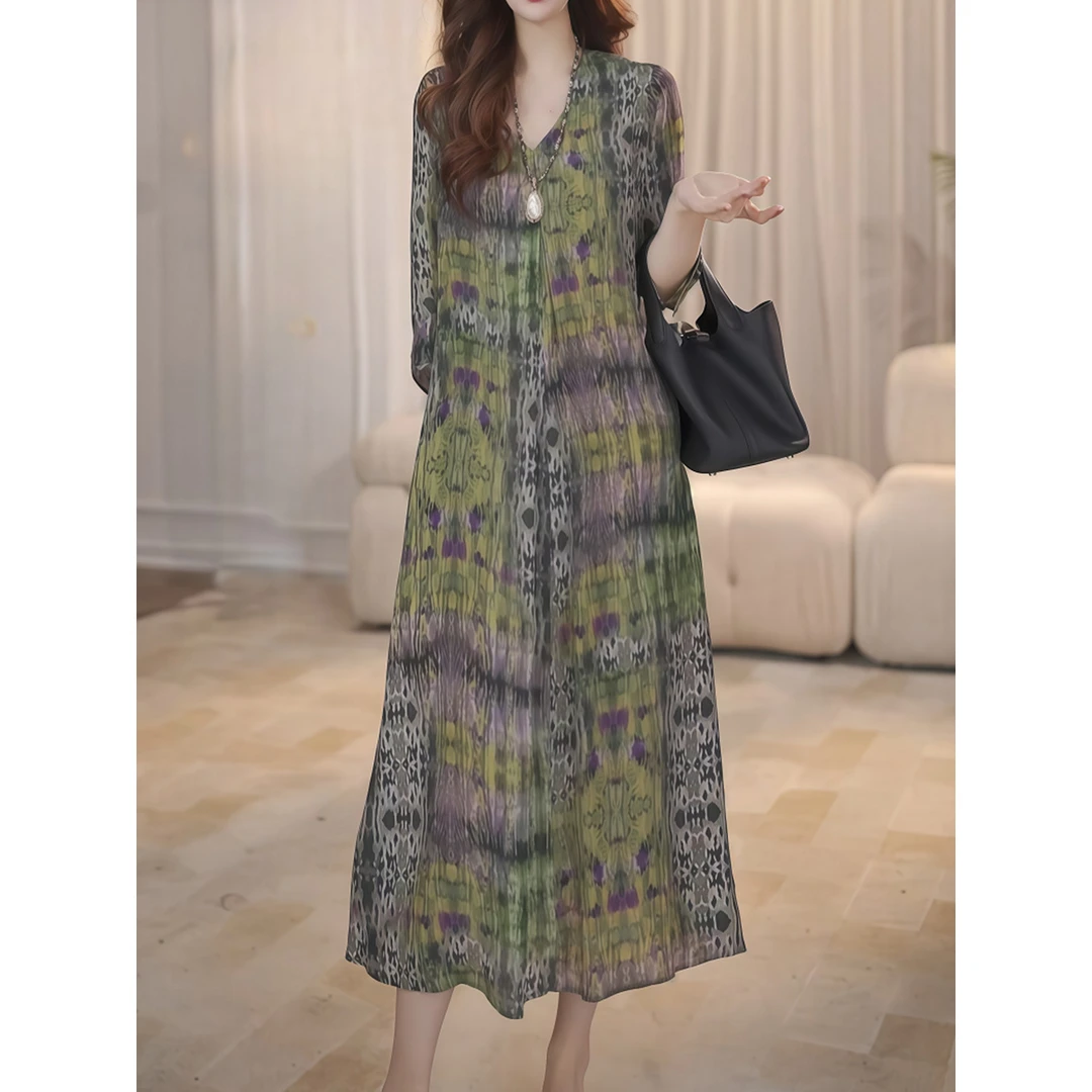 高奢法式气质印花V领连衣裙女2025夏季新款宽松显瘦休闲时尚长裙