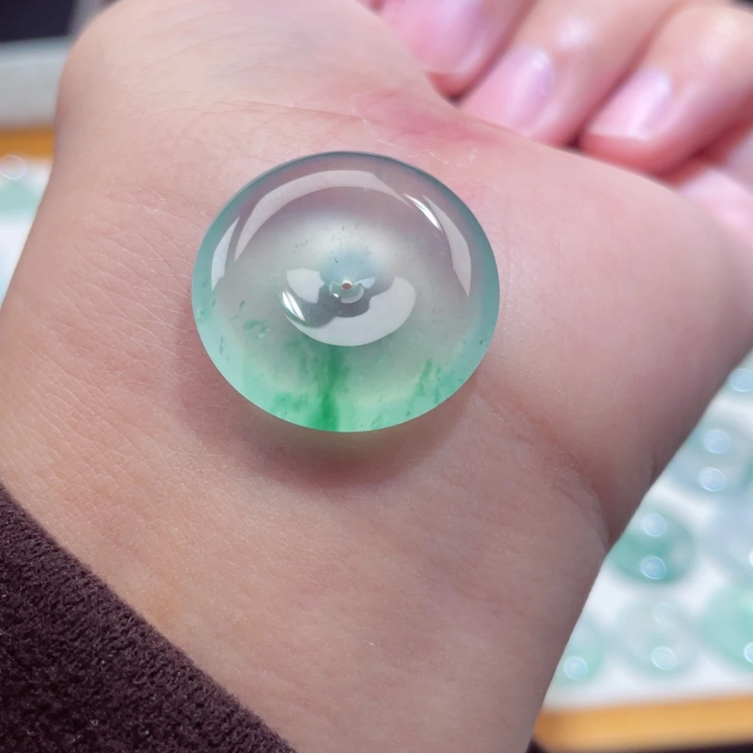 颈饰未镶嵌翡翠扣子