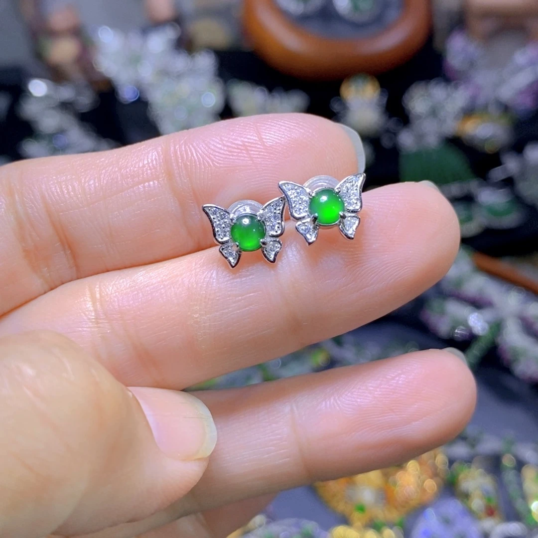 翡翠颈饰银S925镶嵌天然翡翠