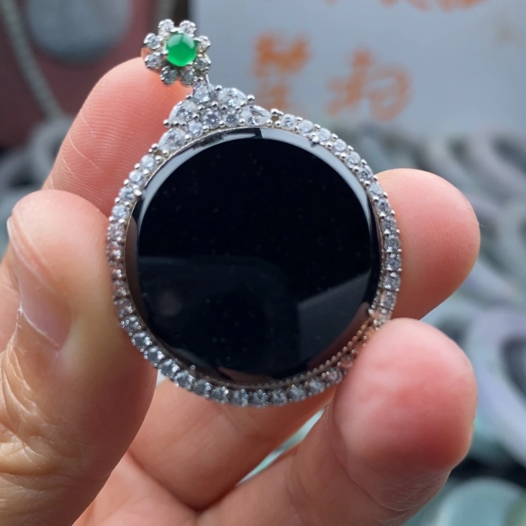 翡翠颈饰未镶嵌挂件