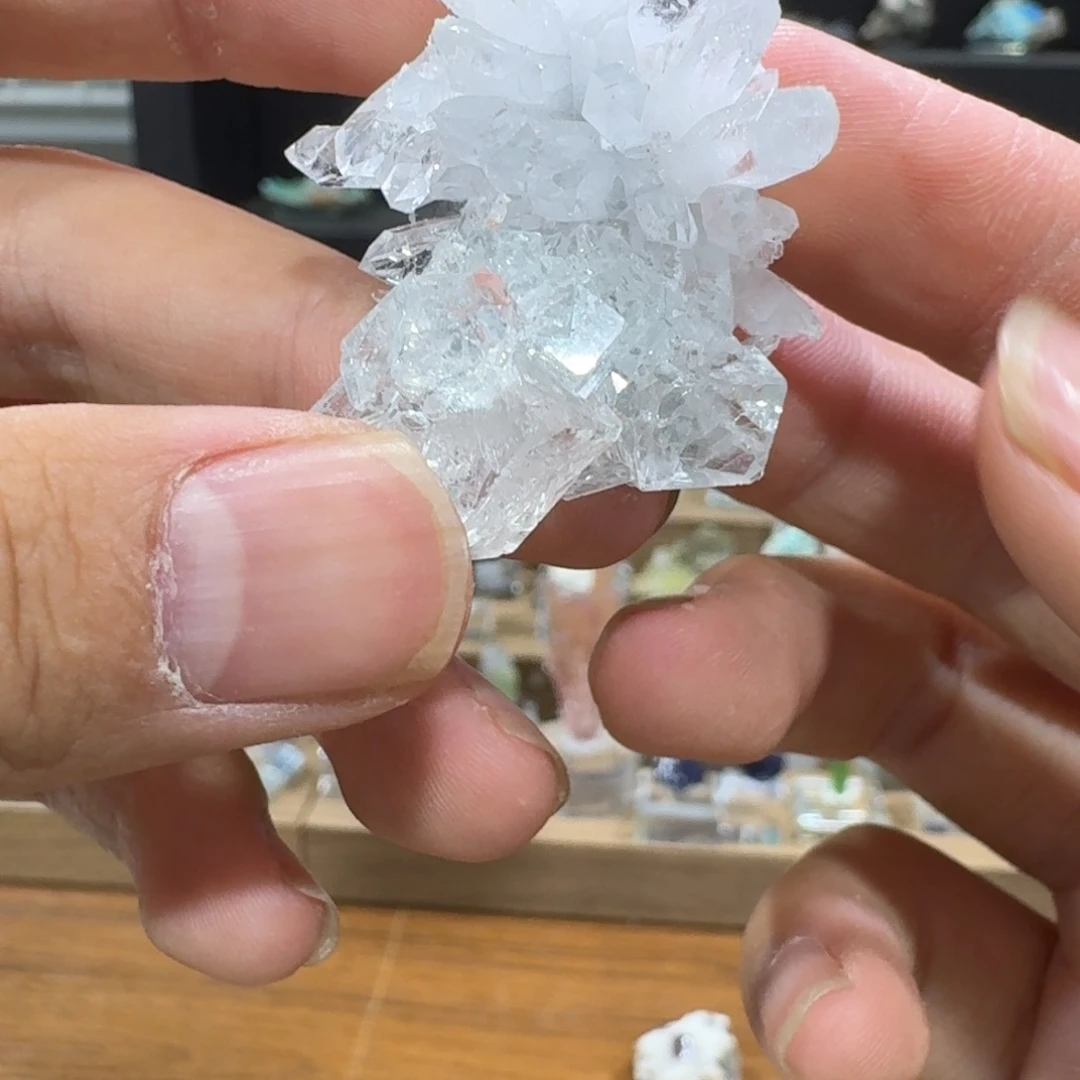 月下珠宝严选矿物