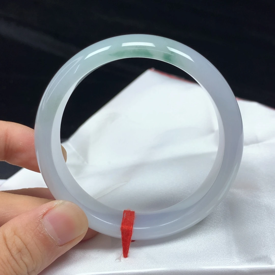 翡翠手镯（圆镯）未镶嵌58.1