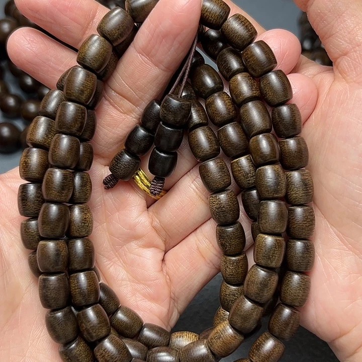 沉香手串白棋玉化